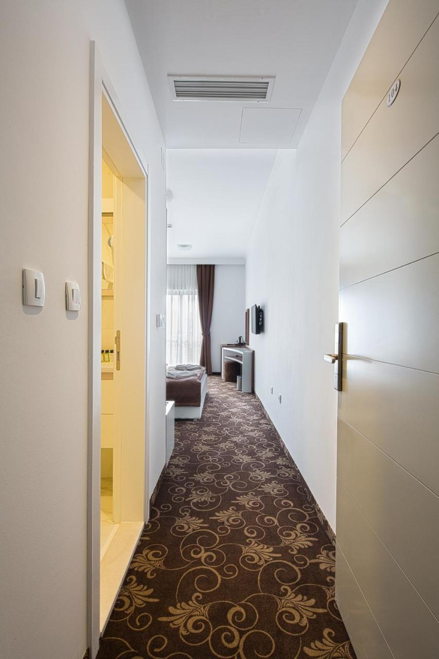 Hotel Pozzo Budva Eksteriør billede